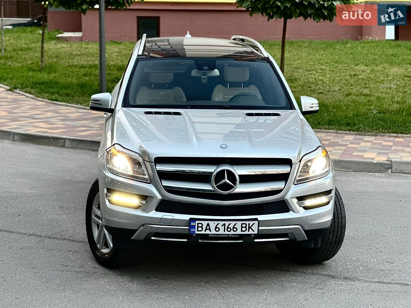 Mercedes-Benz GL-Class 2014 VIN 4JGDF7CE7EA424224 фото оголошення 3 з 46