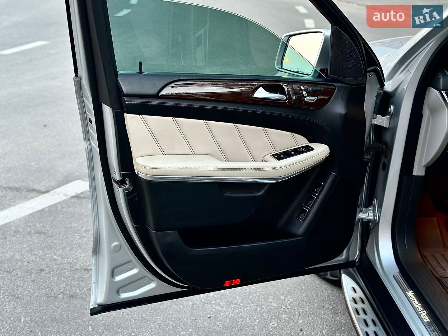 Mercedes-Benz GL-Class 2014 VIN 4JGDF7CE7EA424224 фото оголошення 14 з 46