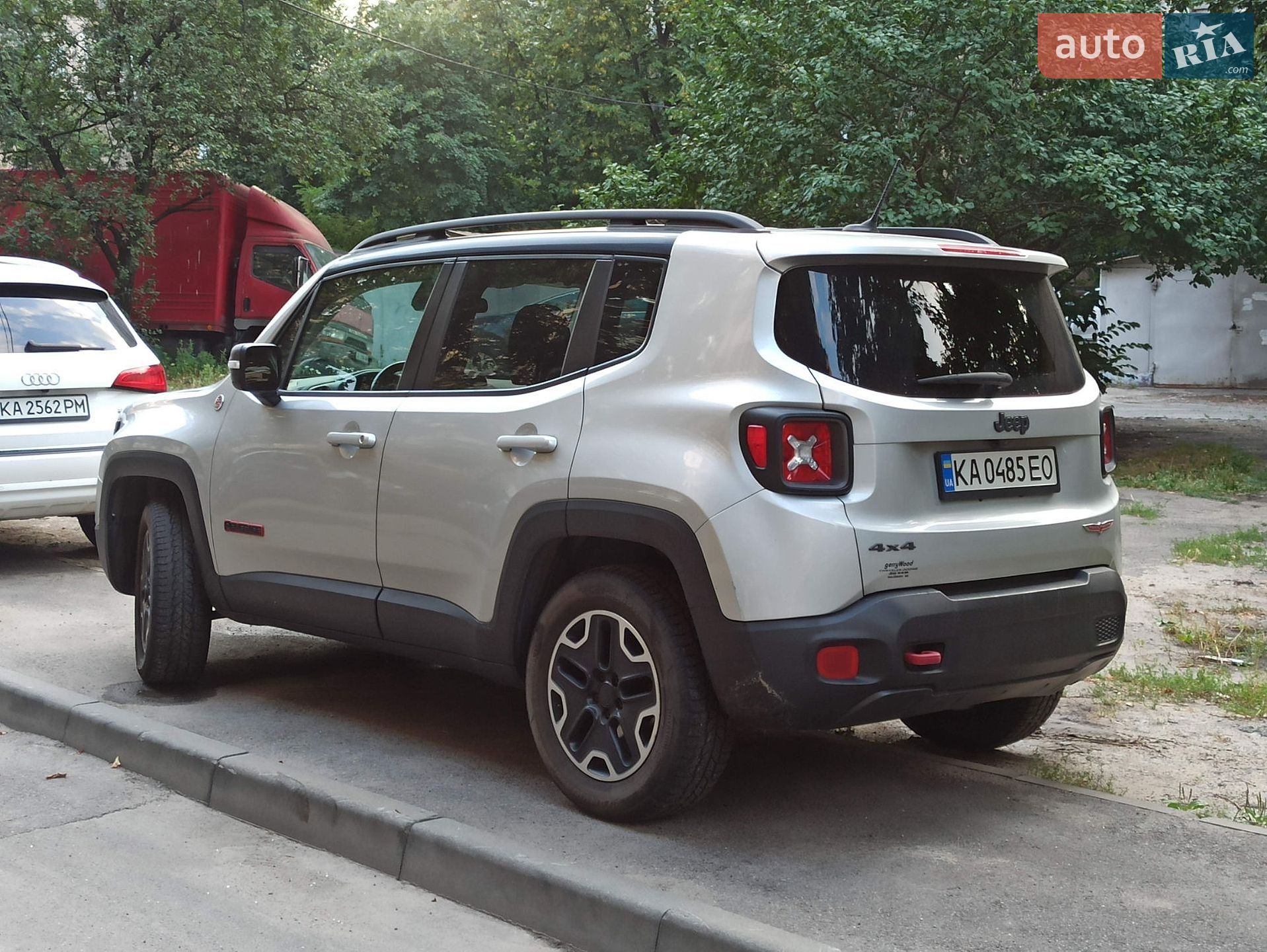 Jeep Renegade 2015 VIN ZACCJBCT2FPB78684 фото оголошення 3 з 13