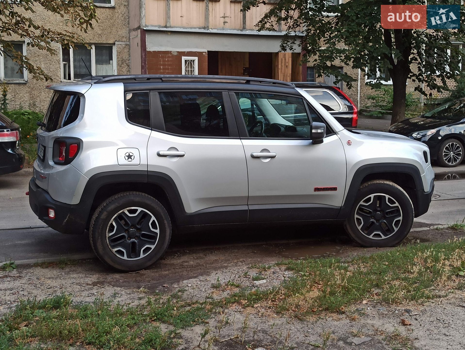 Jeep Renegade 2015 VIN ZACCJBCT2FPB78684 фото оголошення 4 з 13