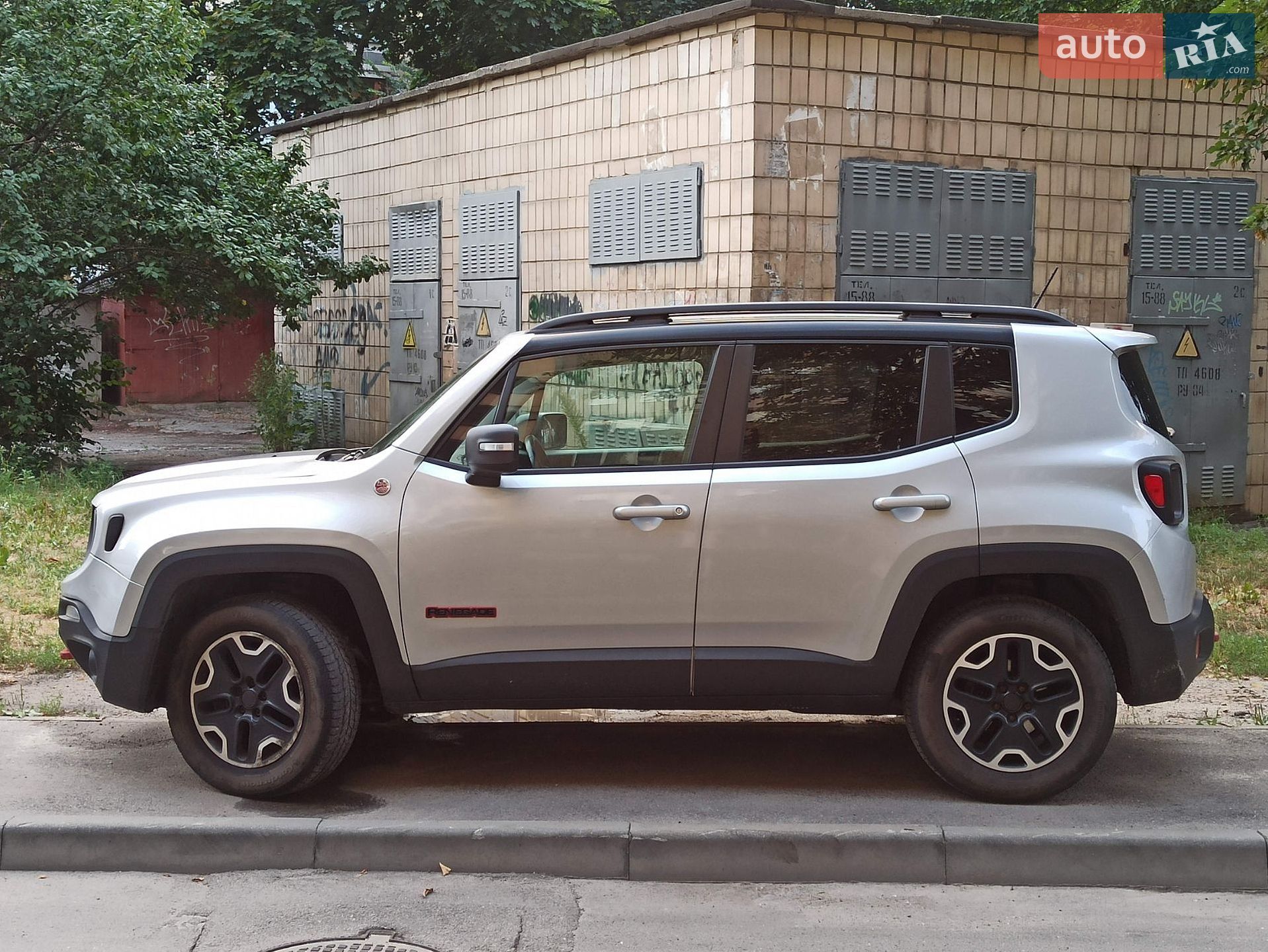 Jeep Renegade 2015 VIN ZACCJBCT2FPB78684 фото оголошення 5 з 13