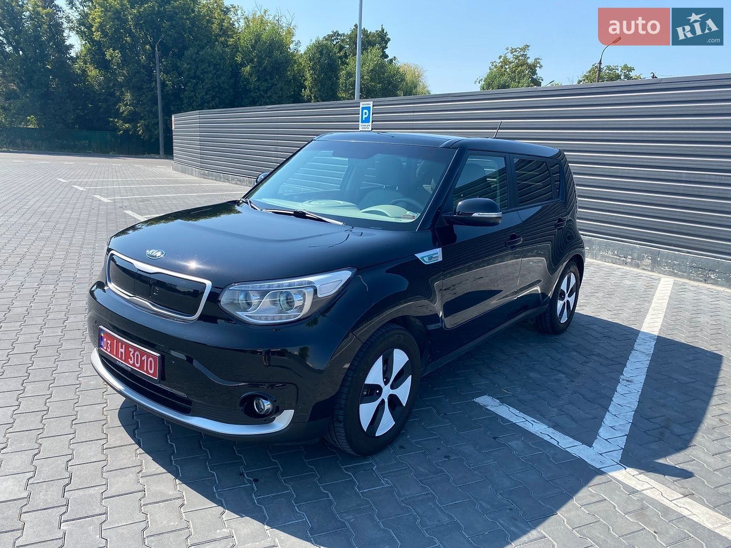 Kia Soul EV 2017 VIN KNAJX81EFJ7027883 фото оголошення 2 з 16