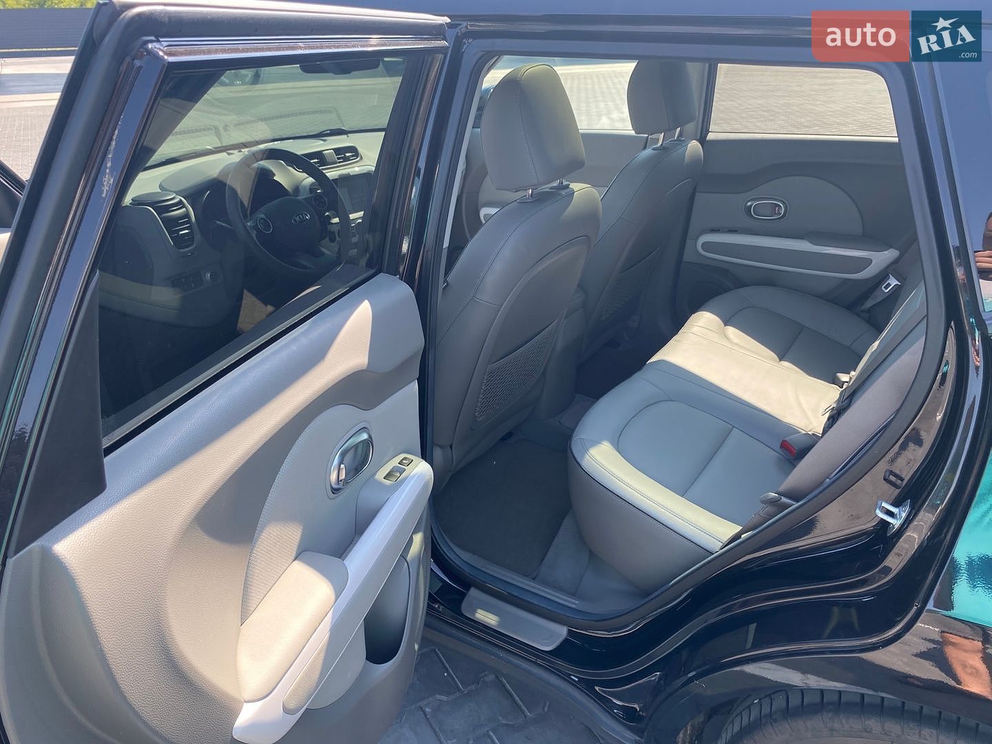 Kia Soul EV 2017 VIN KNAJX81EFJ7027883 фото оголошення 9 з 16