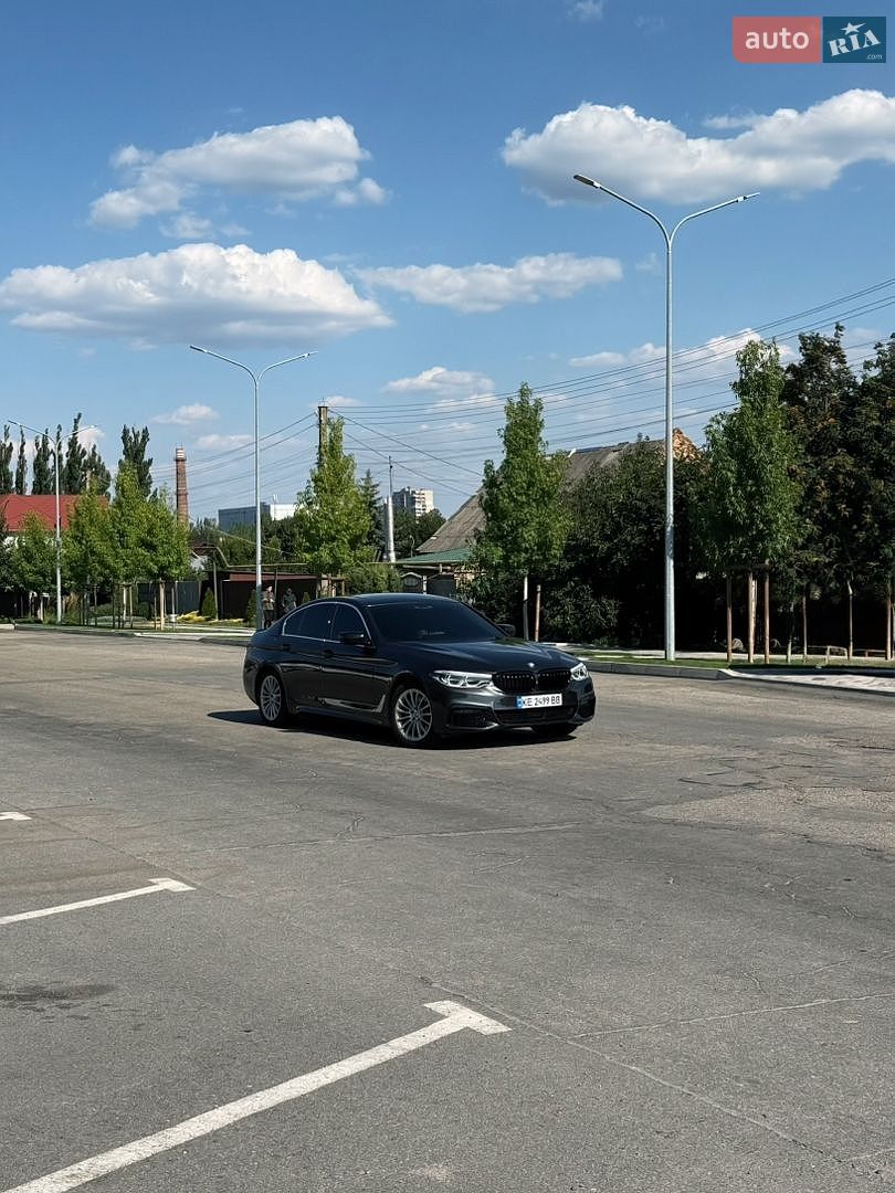 BMW 5 Series 2019 VIN WBAJA91020CD81451 фото оголошення 7 з 12