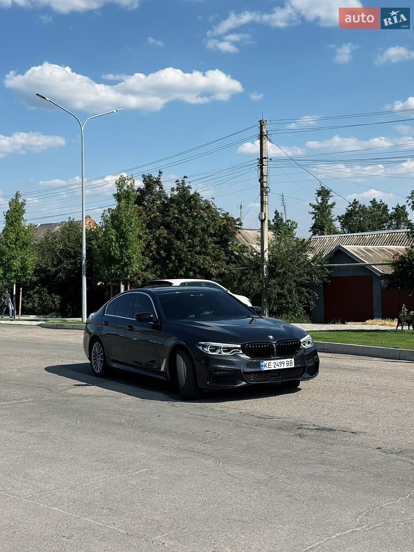 BMW 5 Series 2019 VIN WBAJA91020CD81451 фото оголошення 12 з 12