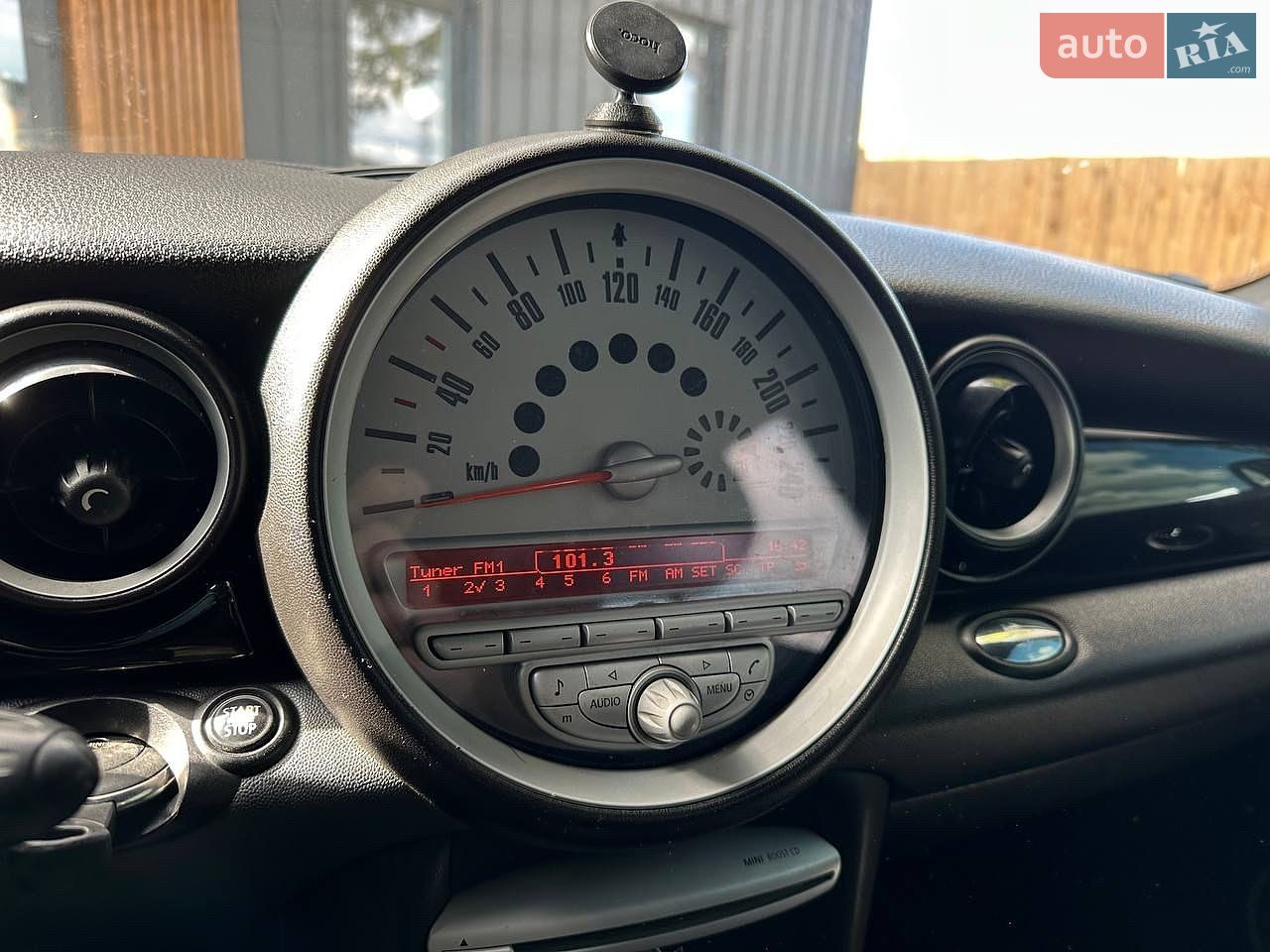 MINI Cooper 2007 VIN WMWMG31040TL05428 фото оголошення 12 з 14