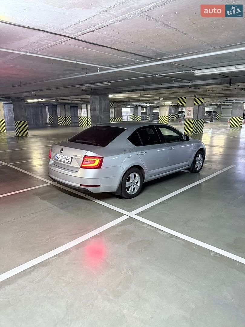 Skoda Octavia 2017 VIN TMBAC2NE0JB007175 фото оголошення 7 з 28