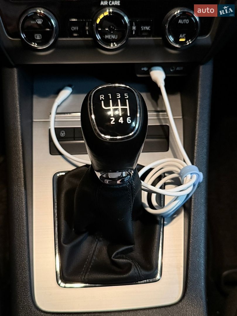 Skoda Octavia 2017 VIN TMBAC2NE0JB007175 фото оголошення 13 з 28