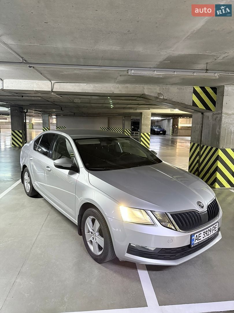 Skoda Octavia 2017 VIN TMBAC2NE0JB007175 фото оголошення 21 з 28