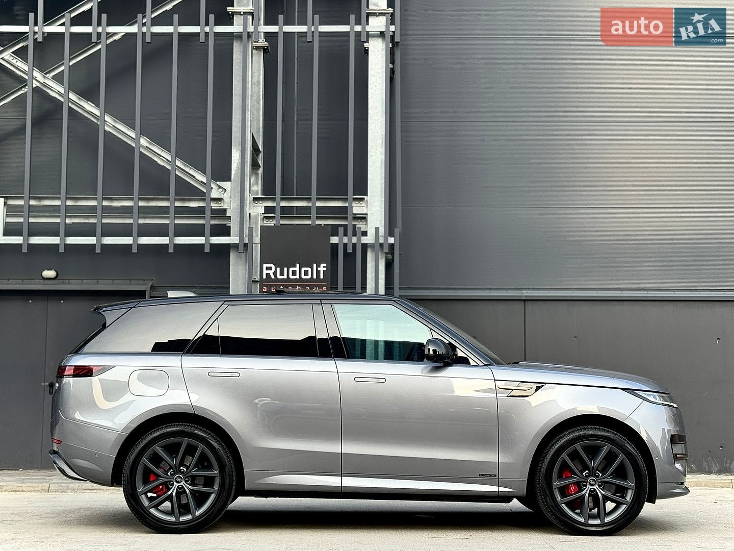Land Rover Range Rover Sport 2023 VIN SAL1A2BW5PA129430 фото оголошення 10 з 123