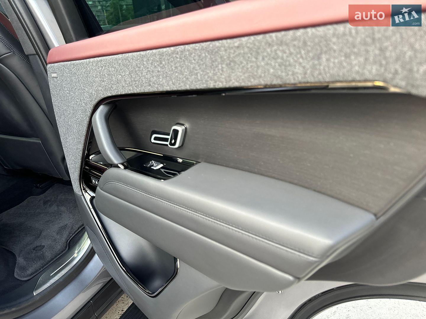 Land Rover Range Rover Sport 2023 VIN SAL1A2BW5PA129430 фото оголошення 68 з 123