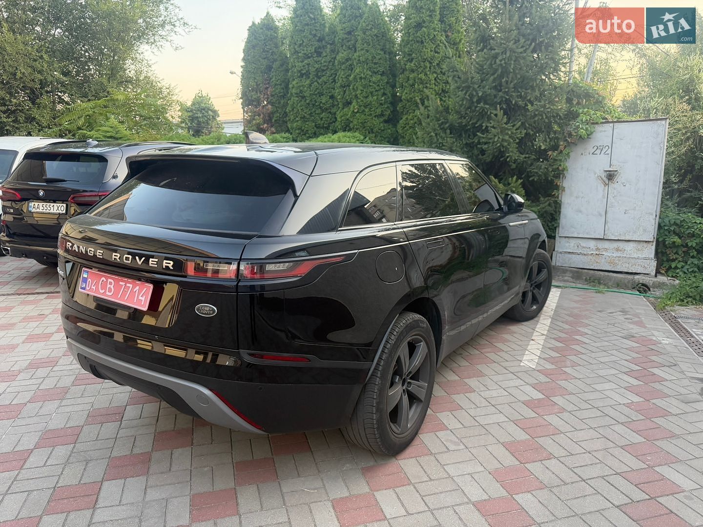 Land Rover Range Rover Velar 2018 VIN SALYB2RN9JA710574 фото оголошення 5 з 18