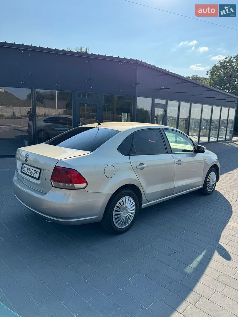 Volkswagen Polo 2012 VIN XW8ZZZ61ZDG020612 фото оголошення 13 з 37