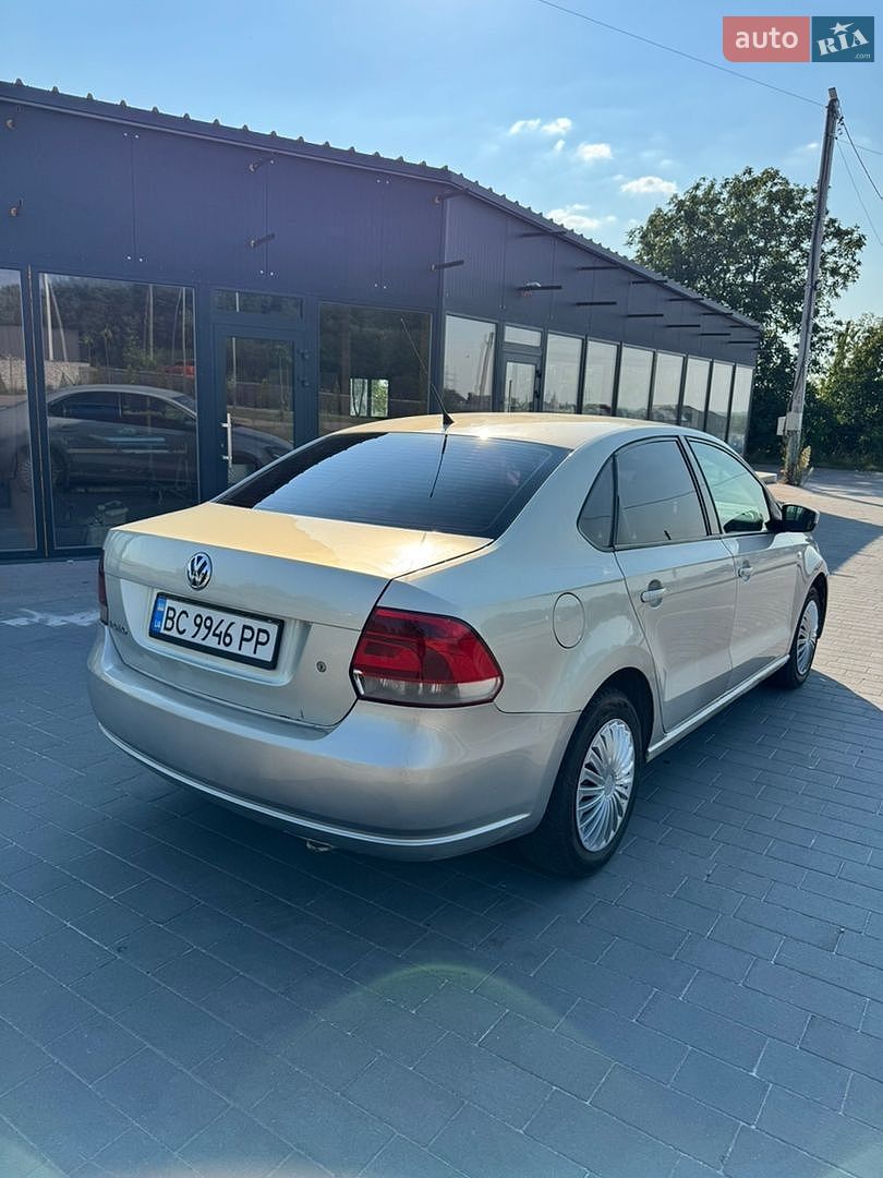 Volkswagen Polo 2012 VIN XW8ZZZ61ZDG020612 фото оголошення 14 з 37