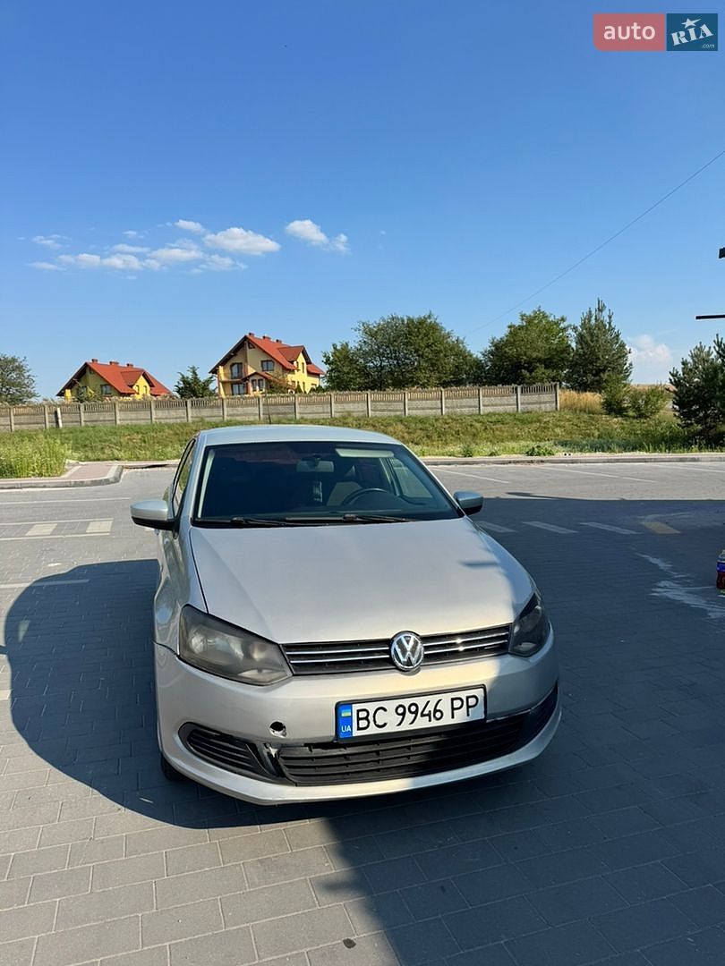 Volkswagen Polo 2012 VIN XW8ZZZ61ZDG020612 фото оголошення 26 з 37