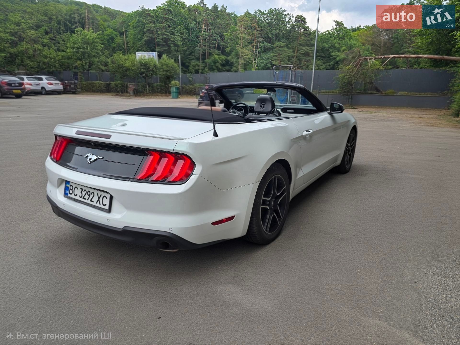 Ford Mustang 2022 VIN 1FATP8UH6N5119260 фото оголошення 7 з 13