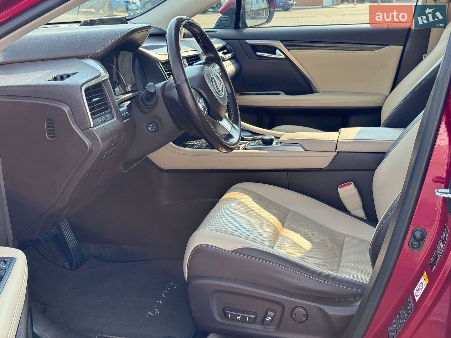 Lexus RX 2017 VIN JTJBAMCA802022959 фото оголошення 22 з 52