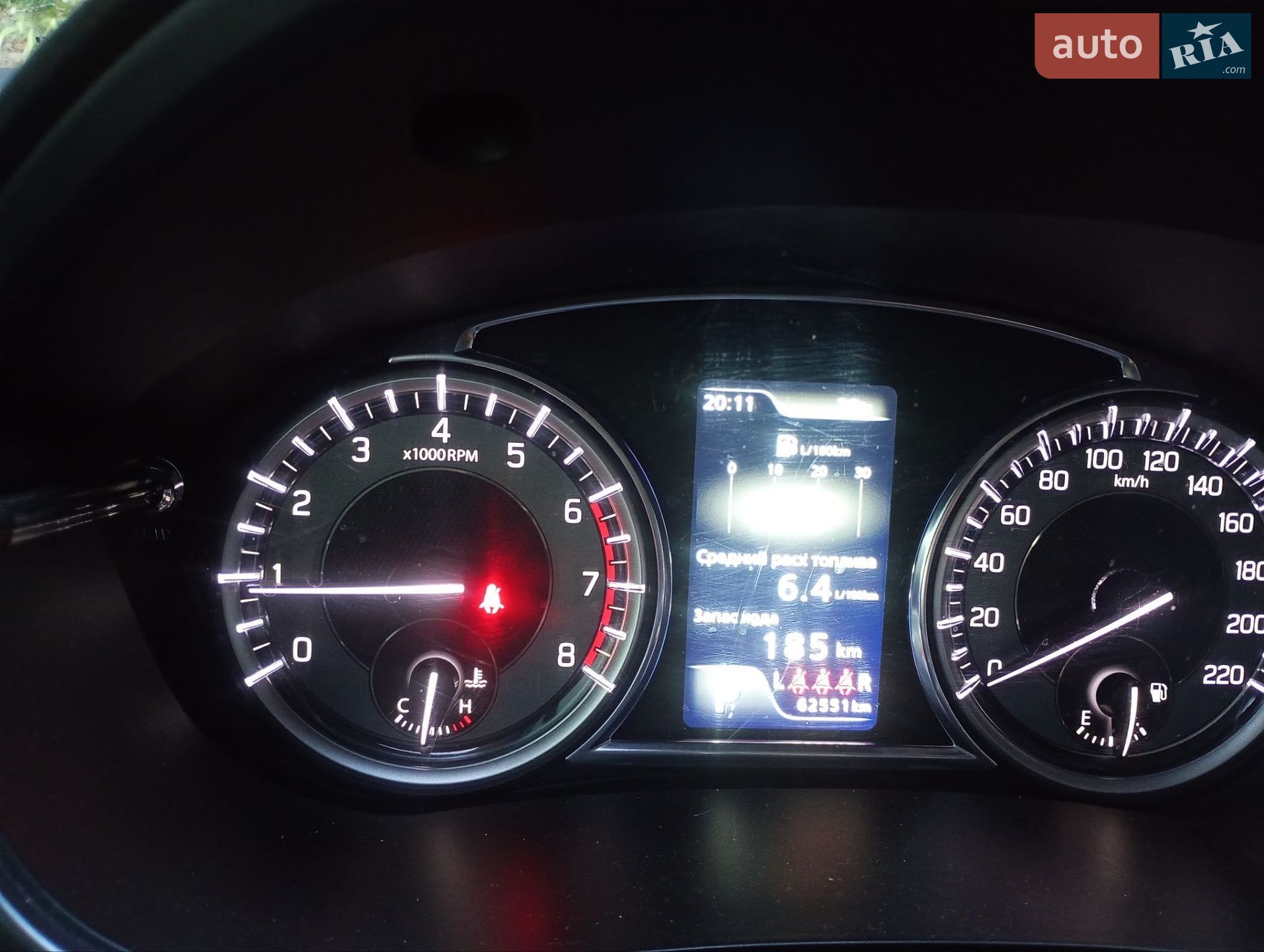 Suzuki Vitara 2019 VIN TSMLYD01S00670179 фото оголошення 11 з 14
