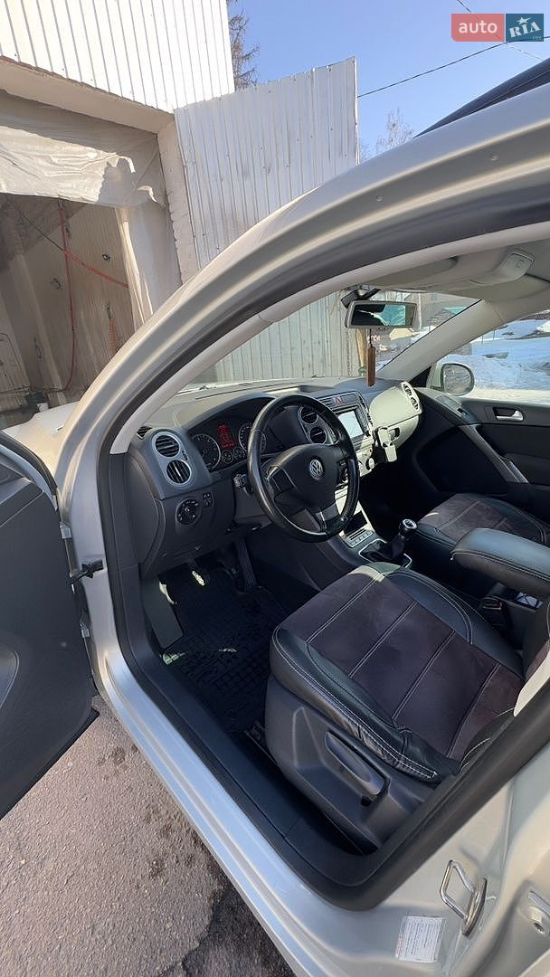 Volkswagen Tiguan 2008 VIN WVGZZZ5NZ8W042173 фото оголошення 7 з 13