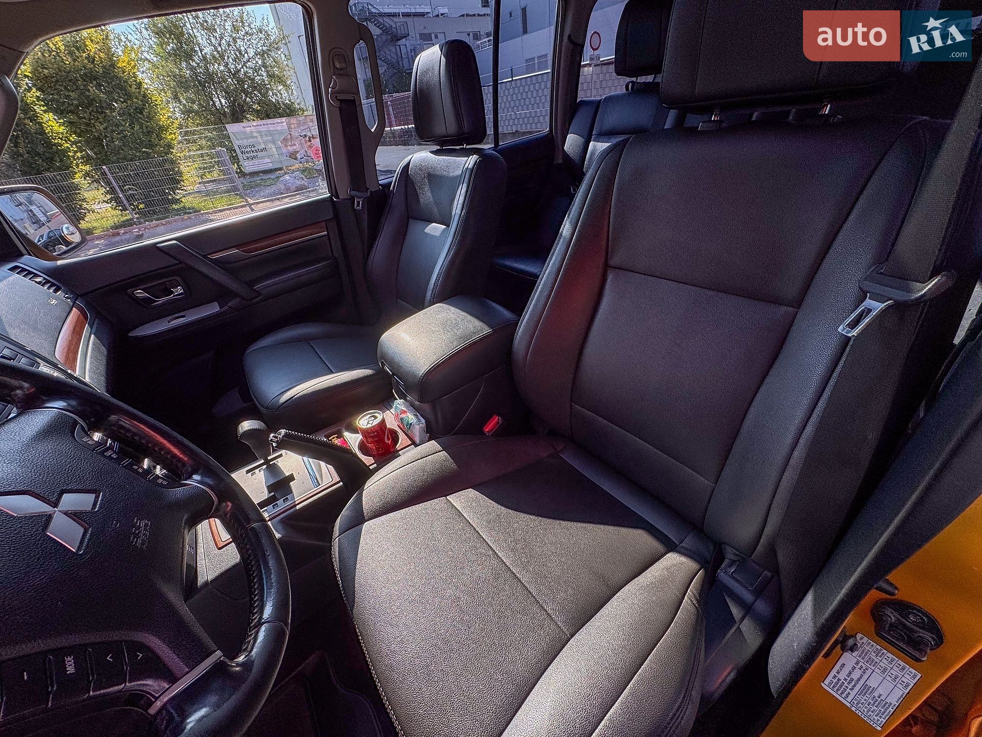 Mitsubishi Pajero 2008 VIN JMBLYV98W8J500238 фото оголошення 7 з 14