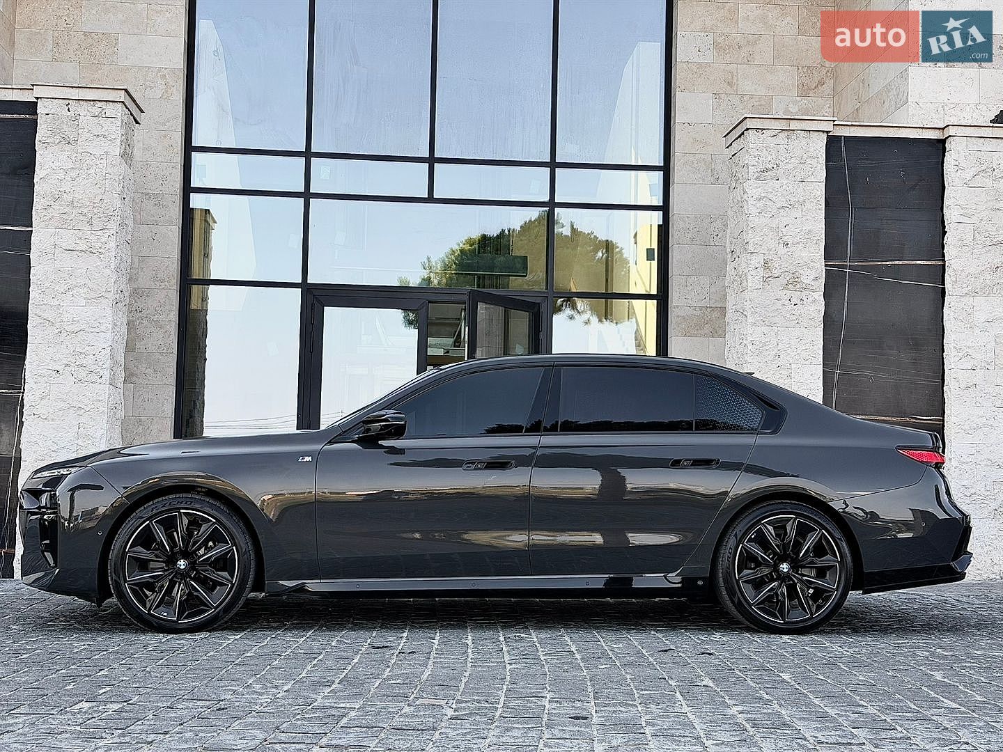 BMW 7 Series 2023 VIN WBA21EJ010CP03183 фото оголошення 10 з 95