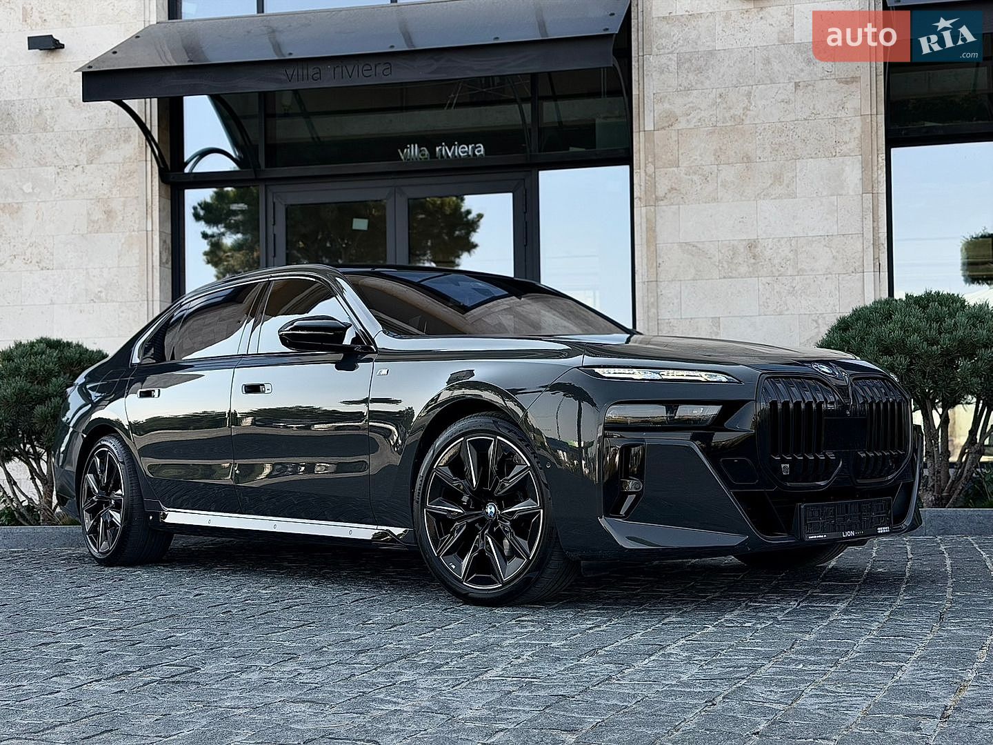 BMW 7 Series 2023 VIN WBA21EJ010CP03183 фото оголошення 2 з 95