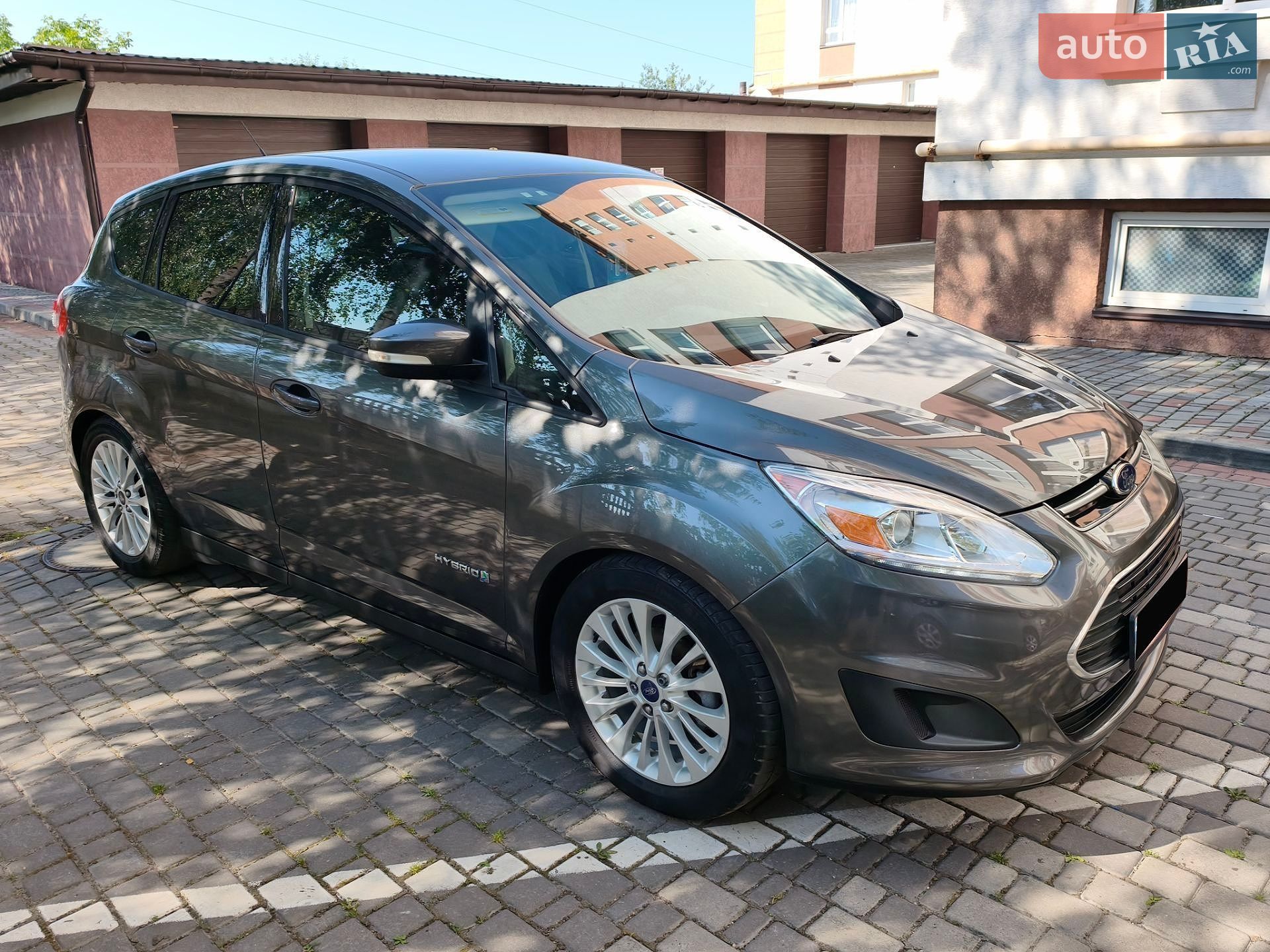Ford C-Max 2018 VIN 1FADP5AU9JL104911 фото оголошення 3 з 33