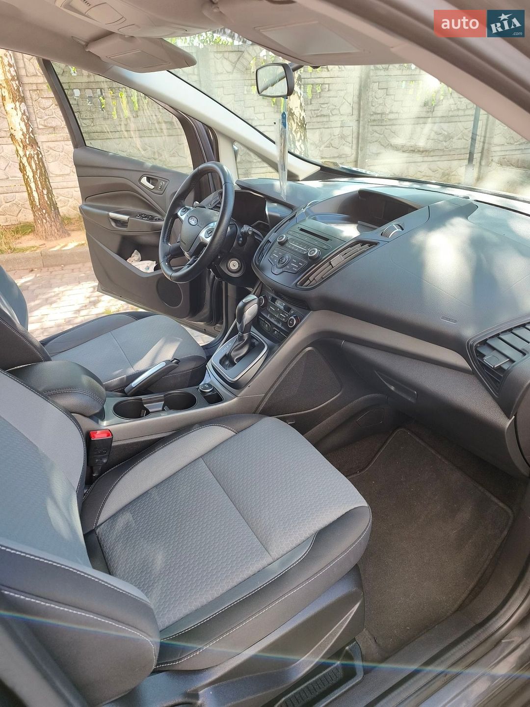 Ford C-Max 2018 VIN 1FADP5AU9JL104911 фото оголошення 17 з 33