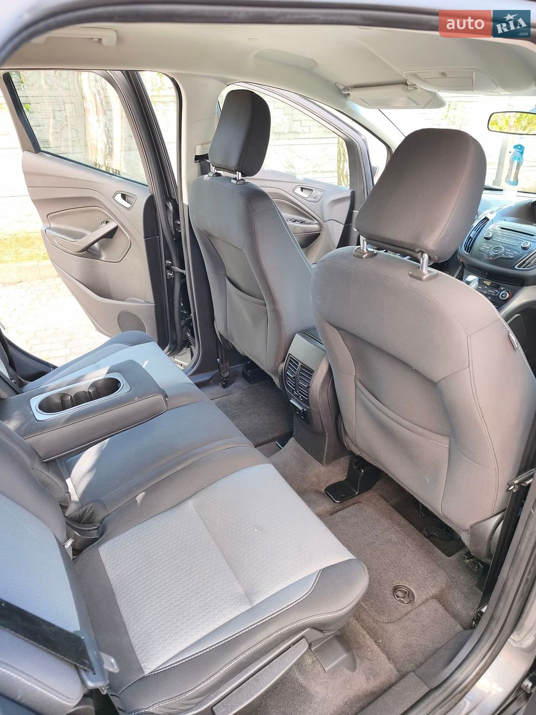Ford C-Max 2018 VIN 1FADP5AU9JL104911 фото оголошення 20 з 33