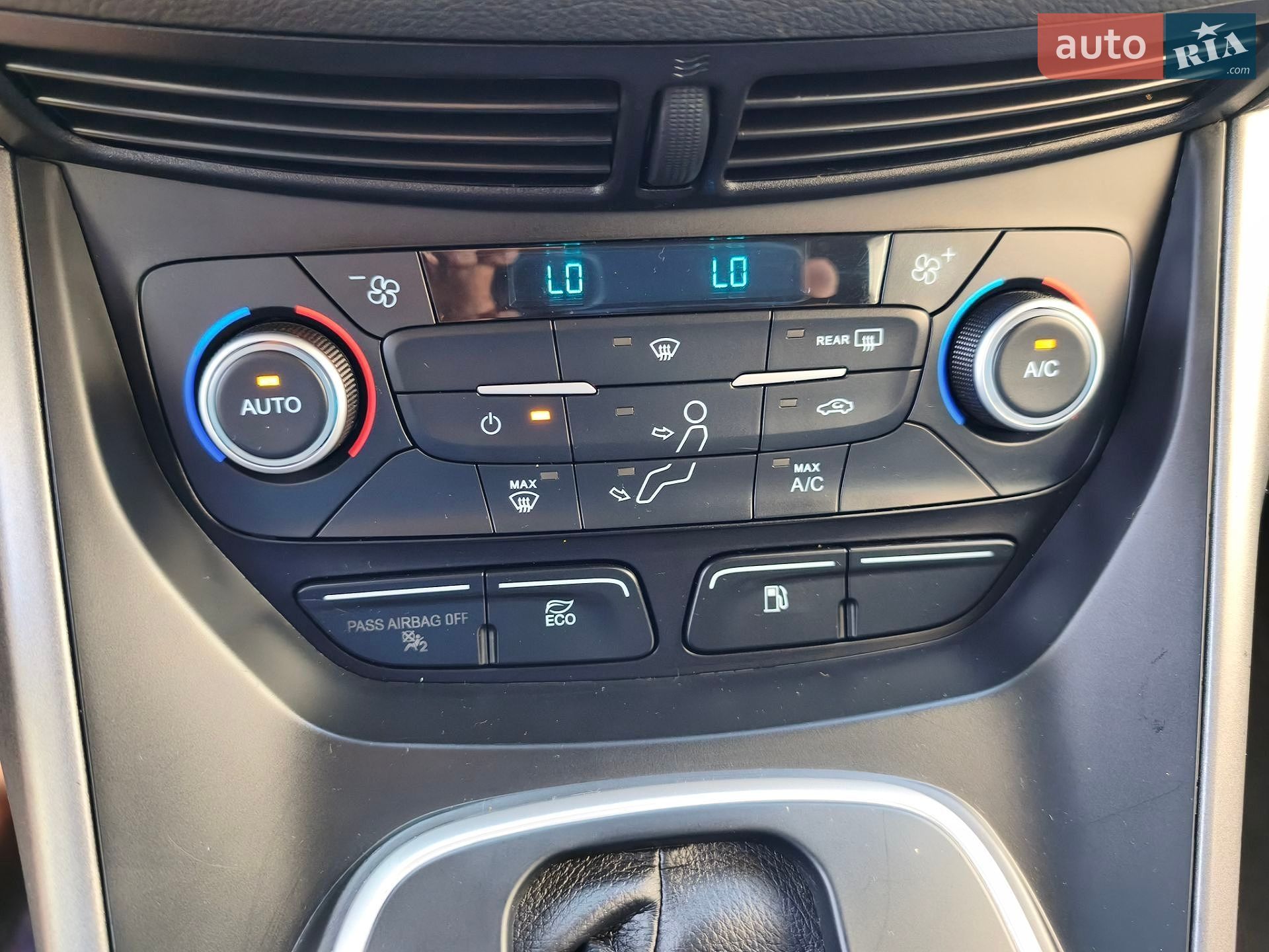 Ford C-Max 2018 VIN 1FADP5AU9JL104911 фото оголошення 23 з 33