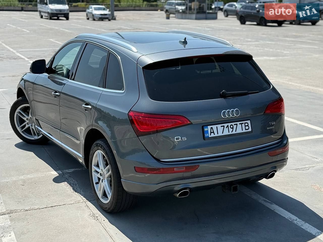 Audi Q5 2015 VIN WA1CVAFP6GA055351 фото оголошення 2 з 26