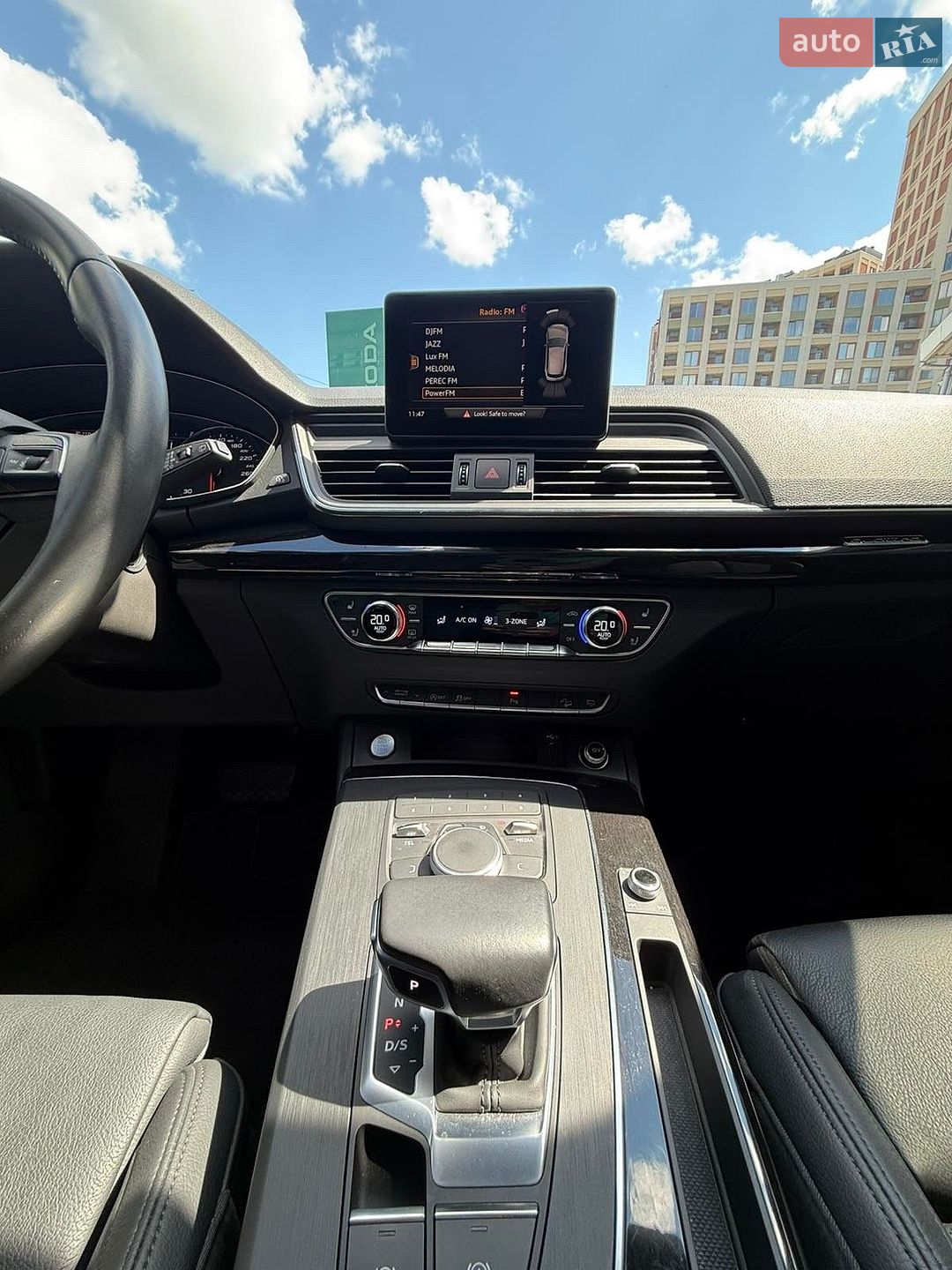 Audi Q5 2019 VIN WAUZZZFYXL2026450 фото оголошення 11 з 14