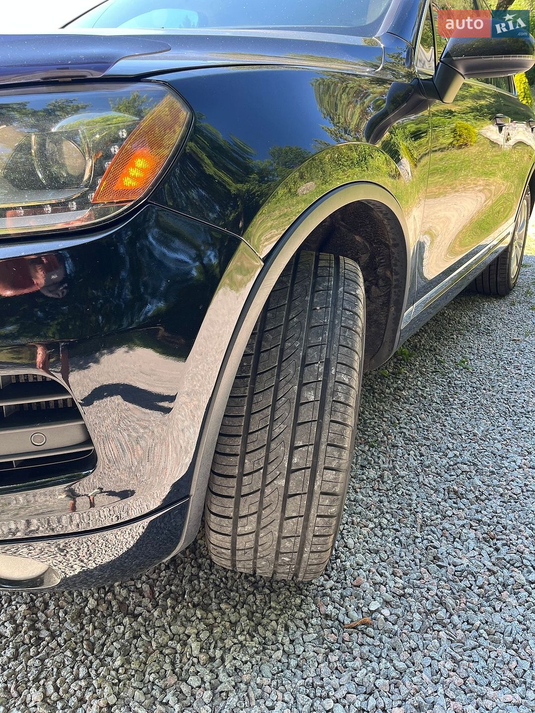 Volkswagen Touareg 2011 VIN WVGFK9BP7BD007425 фото оголошення 3 з 27