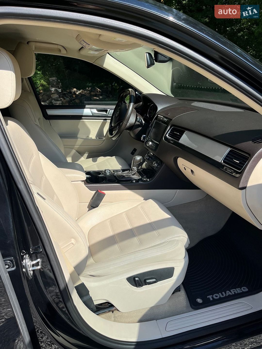 Volkswagen Touareg 2011 VIN WVGFK9BP7BD007425 фото оголошення 9 з 27