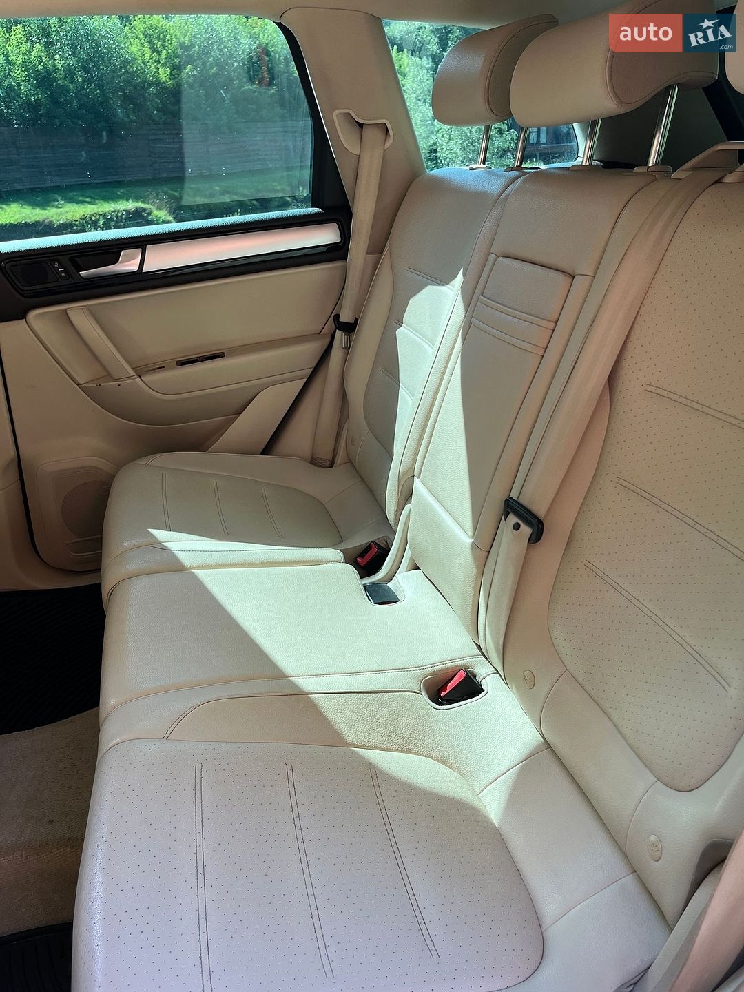 Volkswagen Touareg 2011 VIN WVGFK9BP7BD007425 фото оголошення 16 з 27