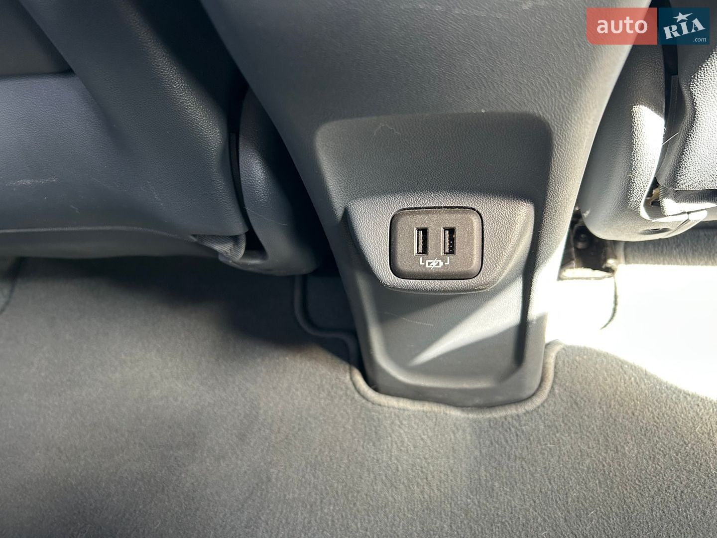 Chevrolet Bolt EV 2019 VIN 1G1F76E01K4129418 фото оголошення 8 з 18