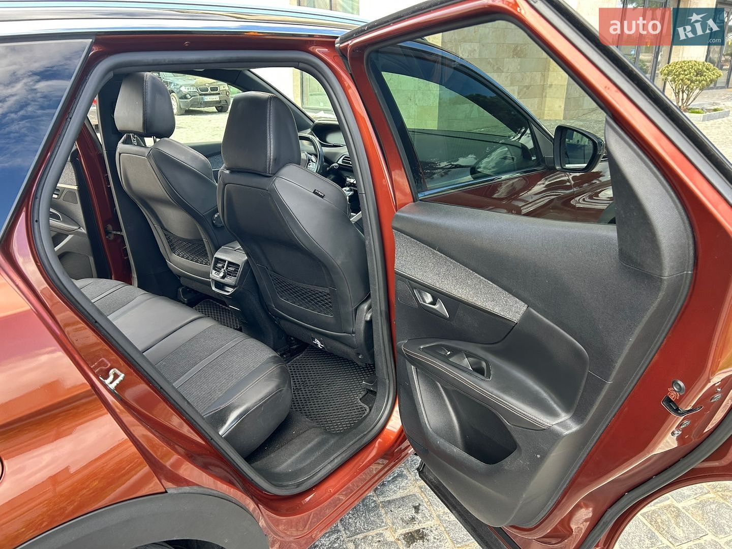 Peugeot 3008 2018 VIN VF3MCYHZJJS340586 фото оголошення 18 з 31