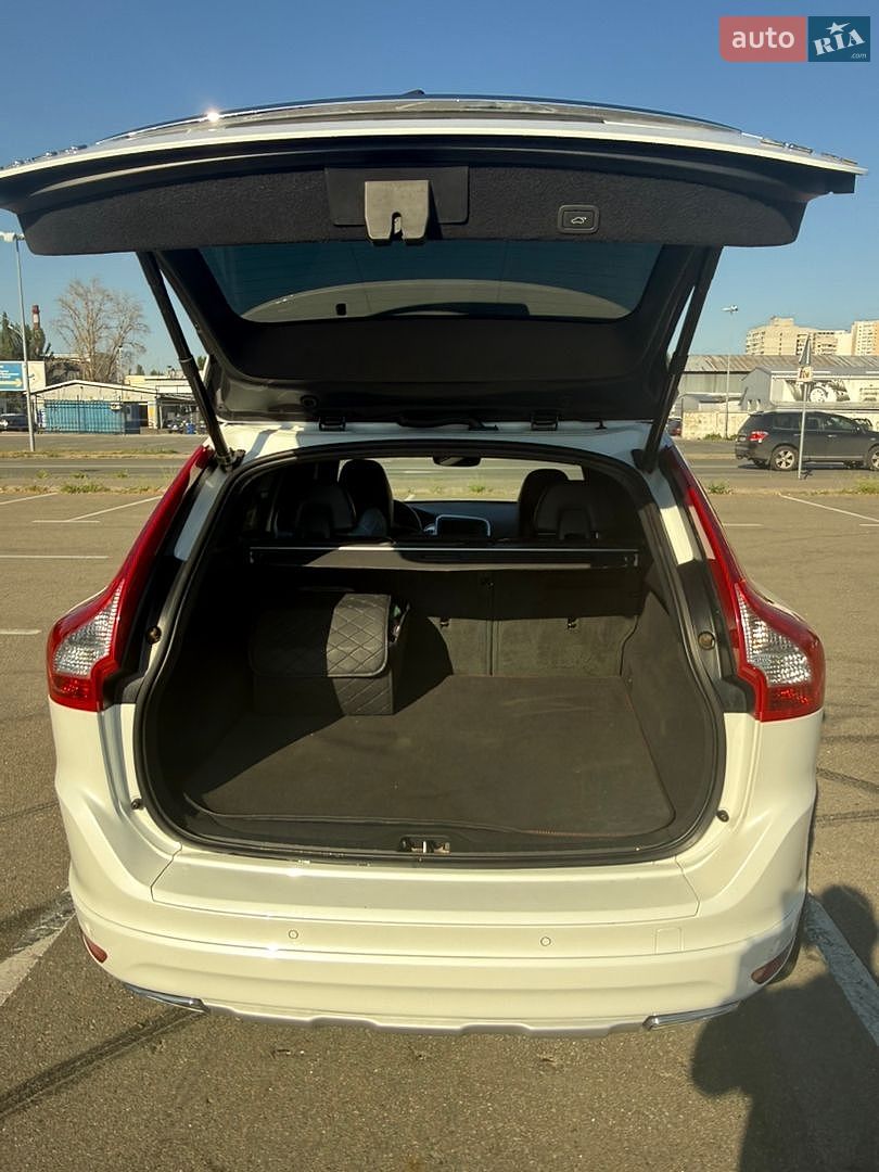 Volvo XC60 2016 VIN YV1DZA5C6G2914367 фото оголошення 18 з 34