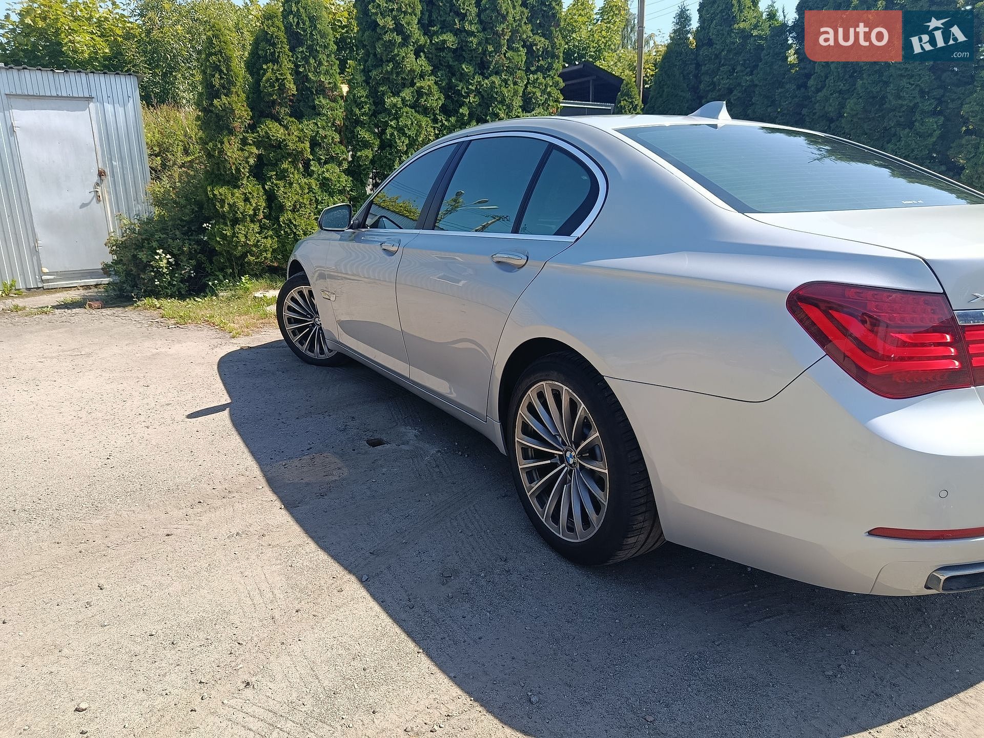 BMW 7 Series 2014 VIN WBAYC4107FDZ77490 фото оголошення 5 з 44