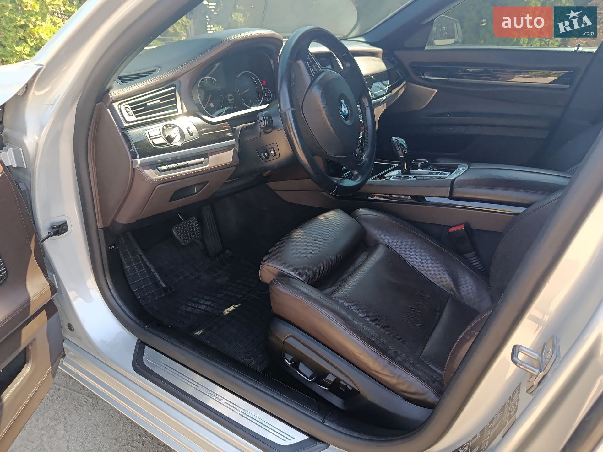 BMW 7 Series 2014 VIN WBAYC4107FDZ77490 фото оголошення 11 з 44