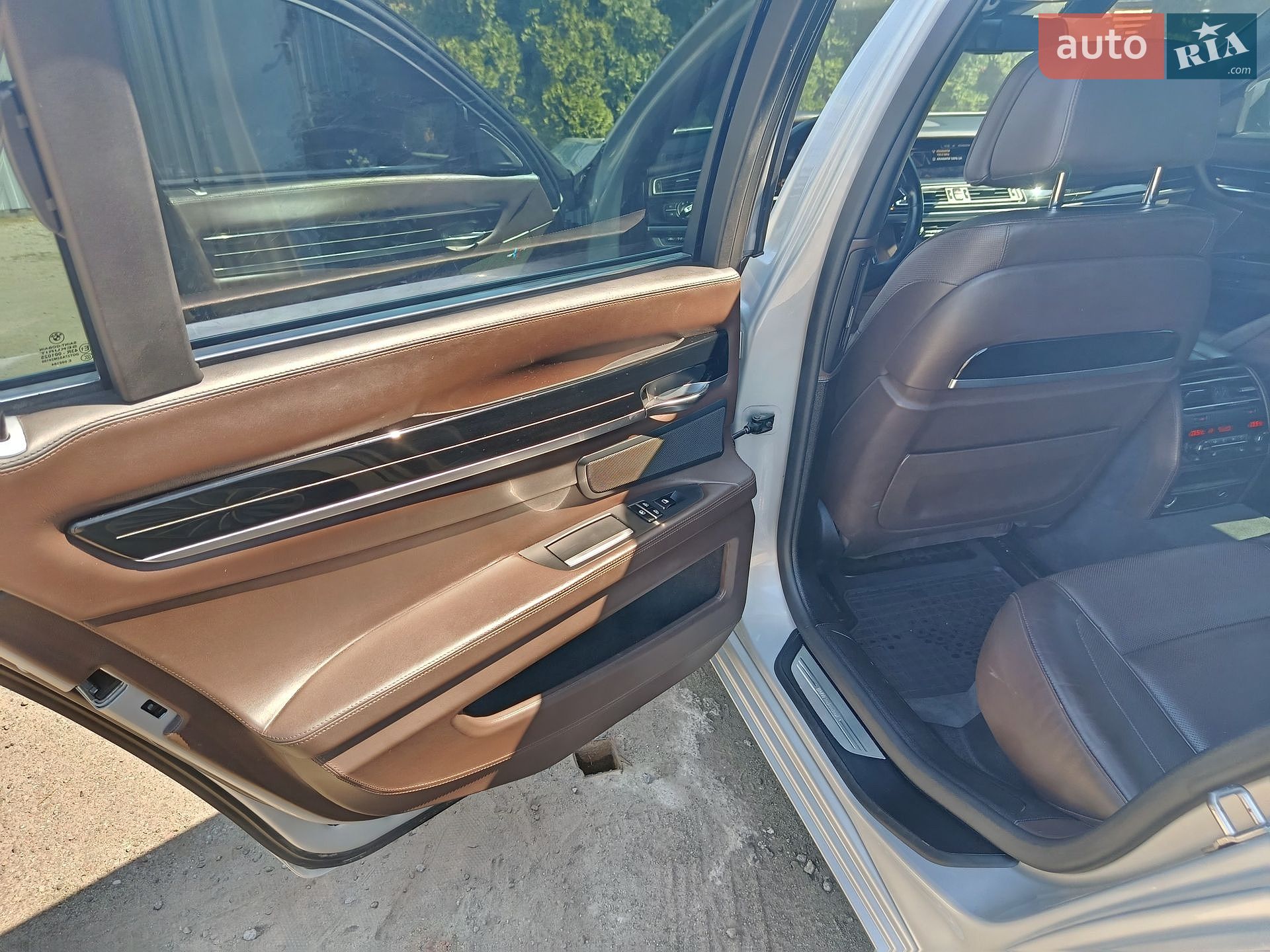 BMW 7 Series 2014 VIN WBAYC4107FDZ77490 фото оголошення 15 з 44