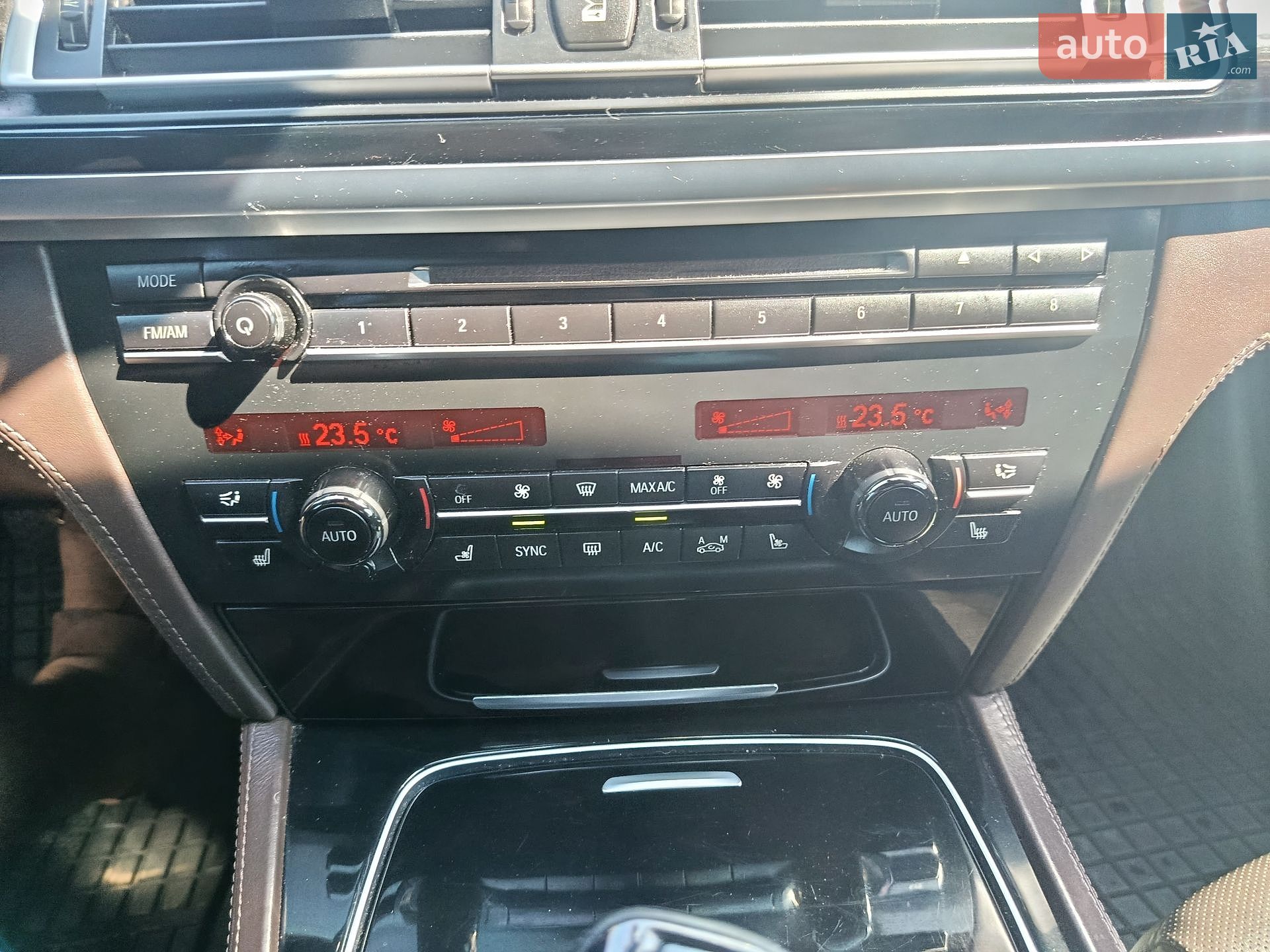 BMW 7 Series 2014 VIN WBAYC4107FDZ77490 фото оголошення 30 з 44