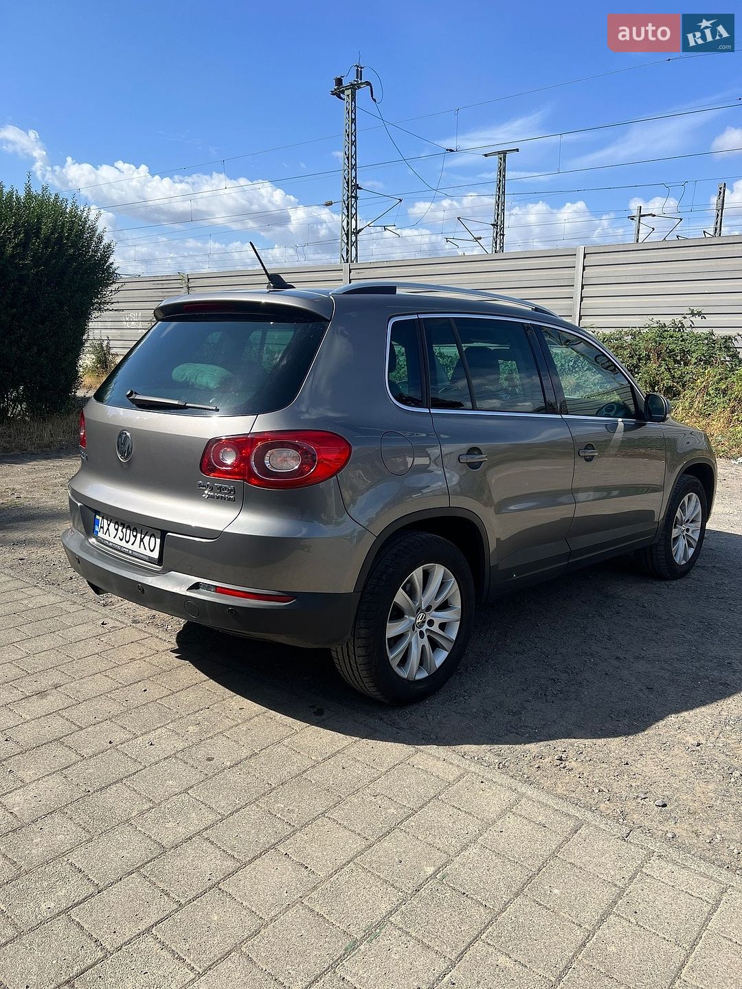 Volkswagen Tiguan 2011 VIN WVGZZZ5NZBW120892 фото оголошення 5 з 17
