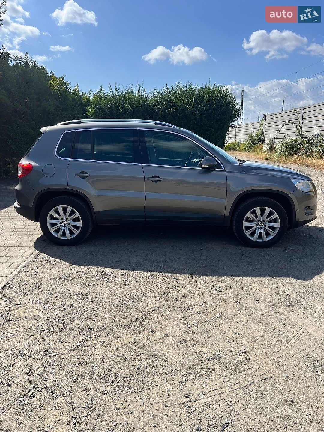 Volkswagen Tiguan 2011 VIN WVGZZZ5NZBW120892 фото оголошення 7 з 17