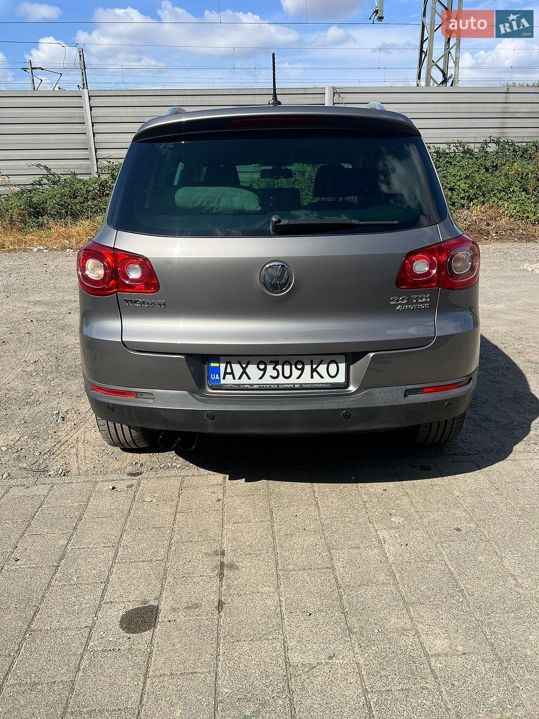 Volkswagen Tiguan 2011 VIN WVGZZZ5NZBW120892 фото оголошення 9 з 17