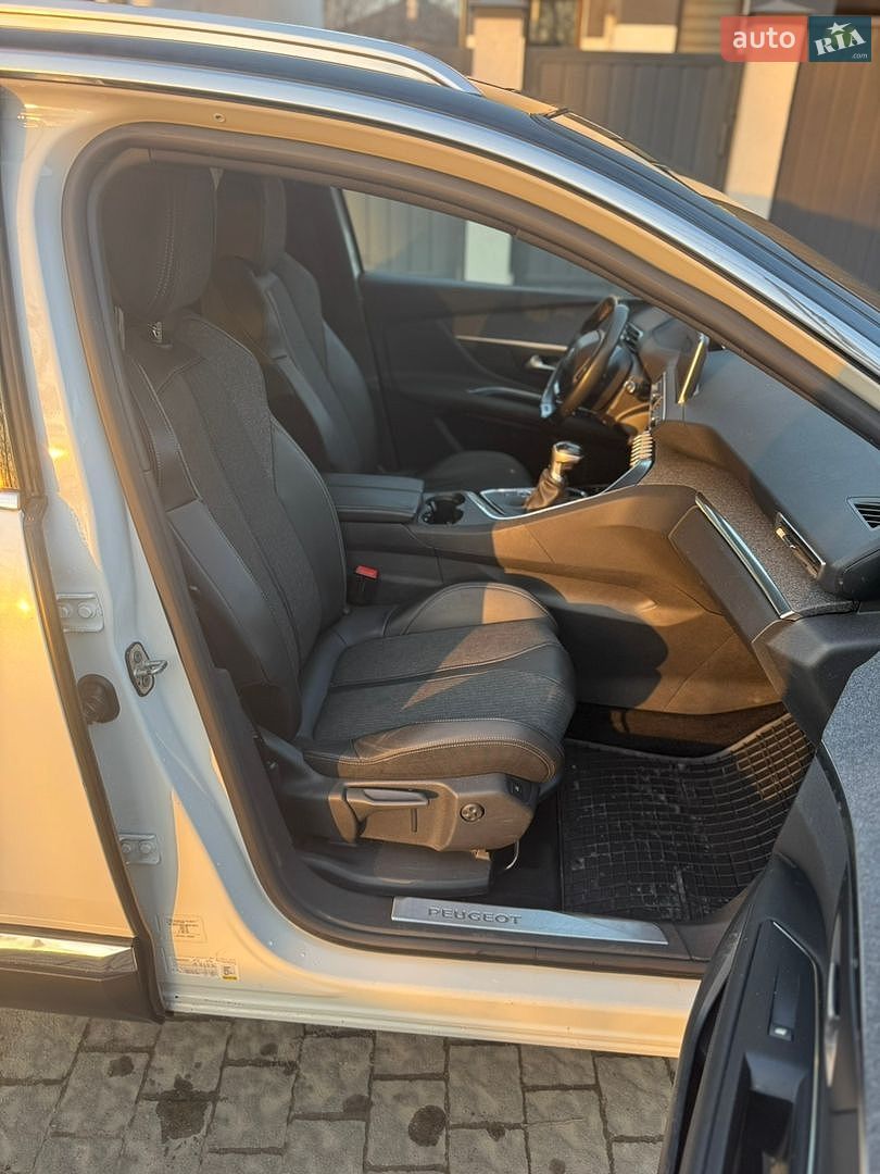 Peugeot 3008 2018 VIN VF3MCYHZJJS471611 фото оголошення 18 з 31