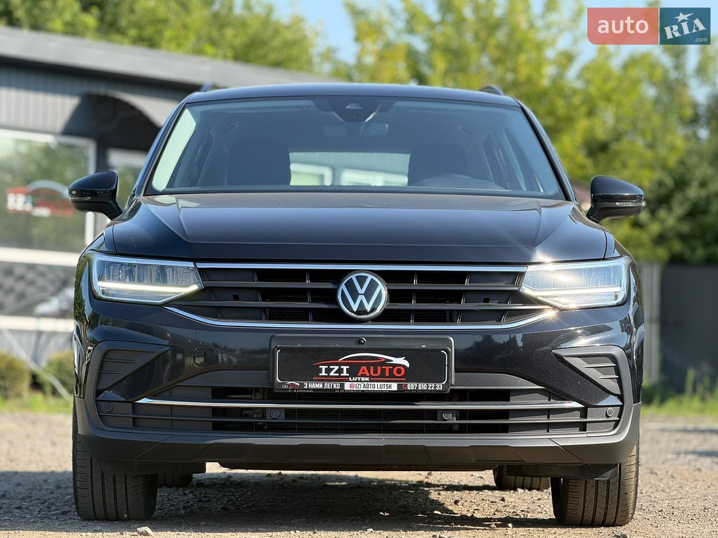 Volkswagen Tiguan 2021 VIN WVGZZZ5NZMW033791 фото оголошення 2 з 97