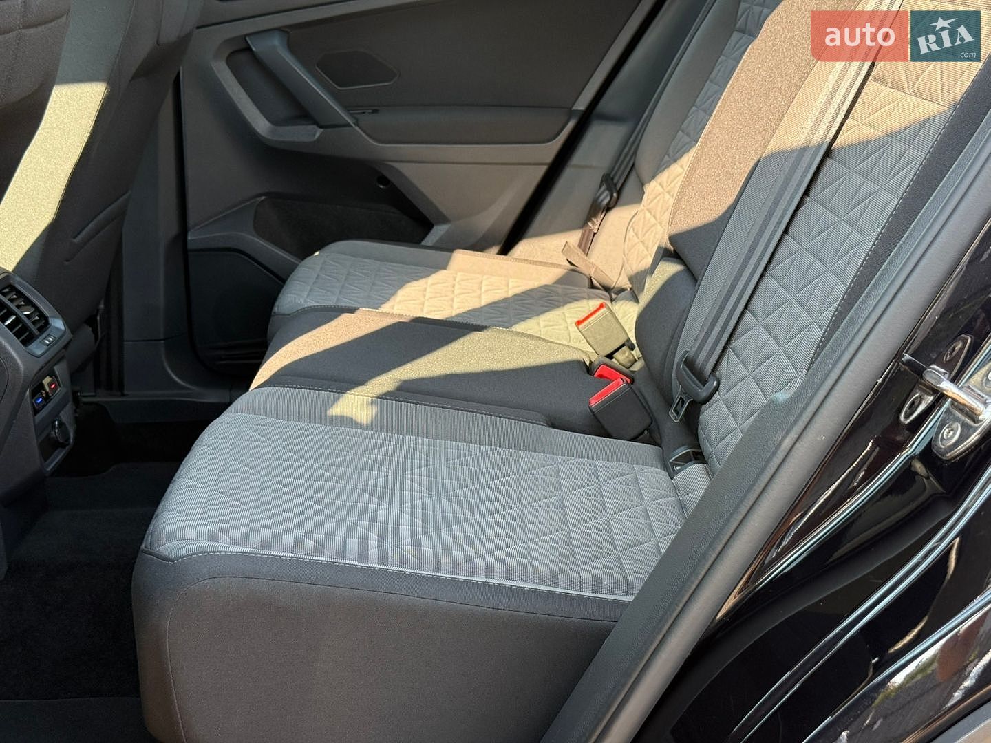 Volkswagen Tiguan 2021 VIN WVGZZZ5NZMW033791 фото оголошення 28 з 97