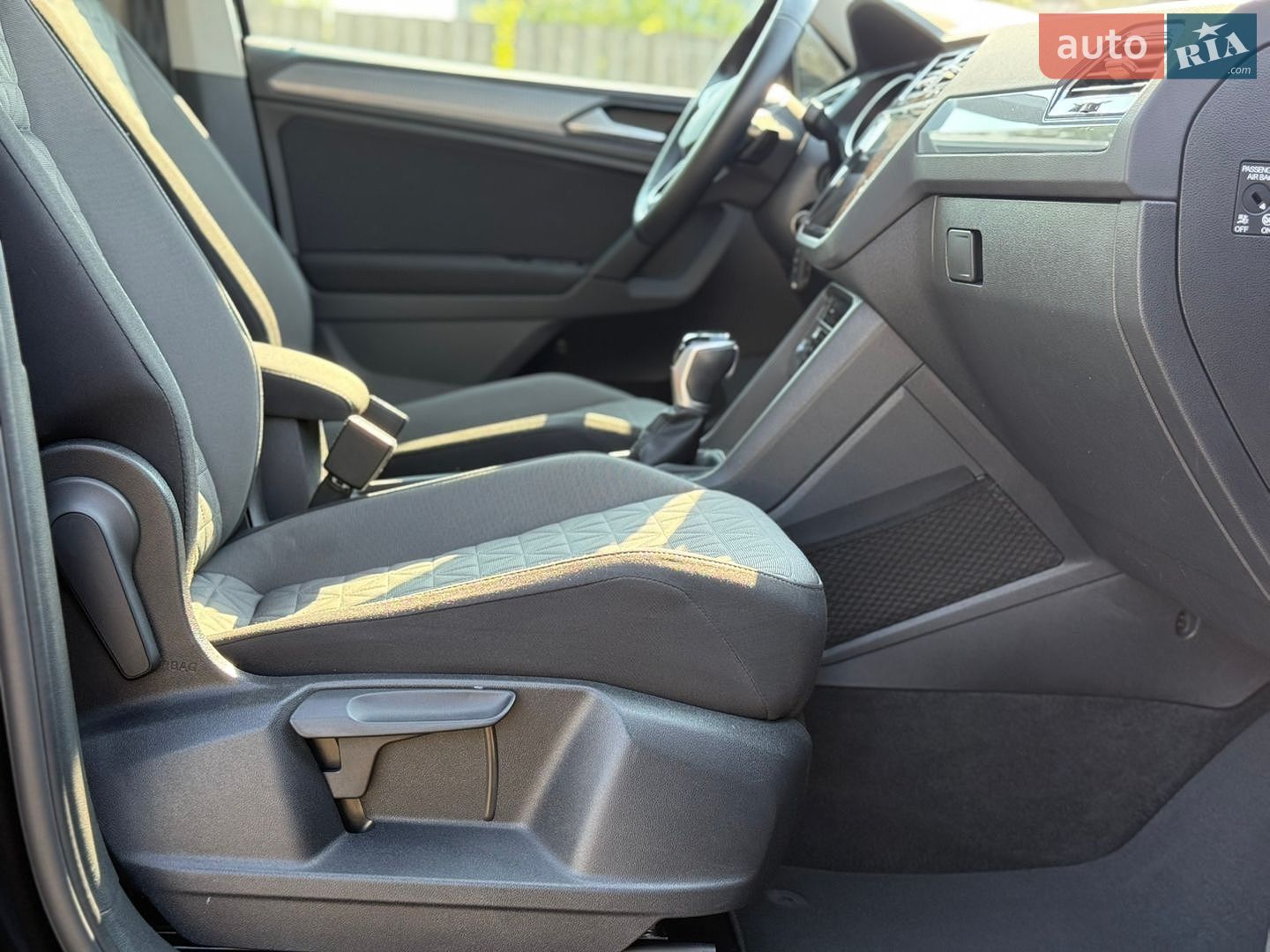 Volkswagen Tiguan 2021 VIN WVGZZZ5NZMW033791 фото оголошення 43 з 97