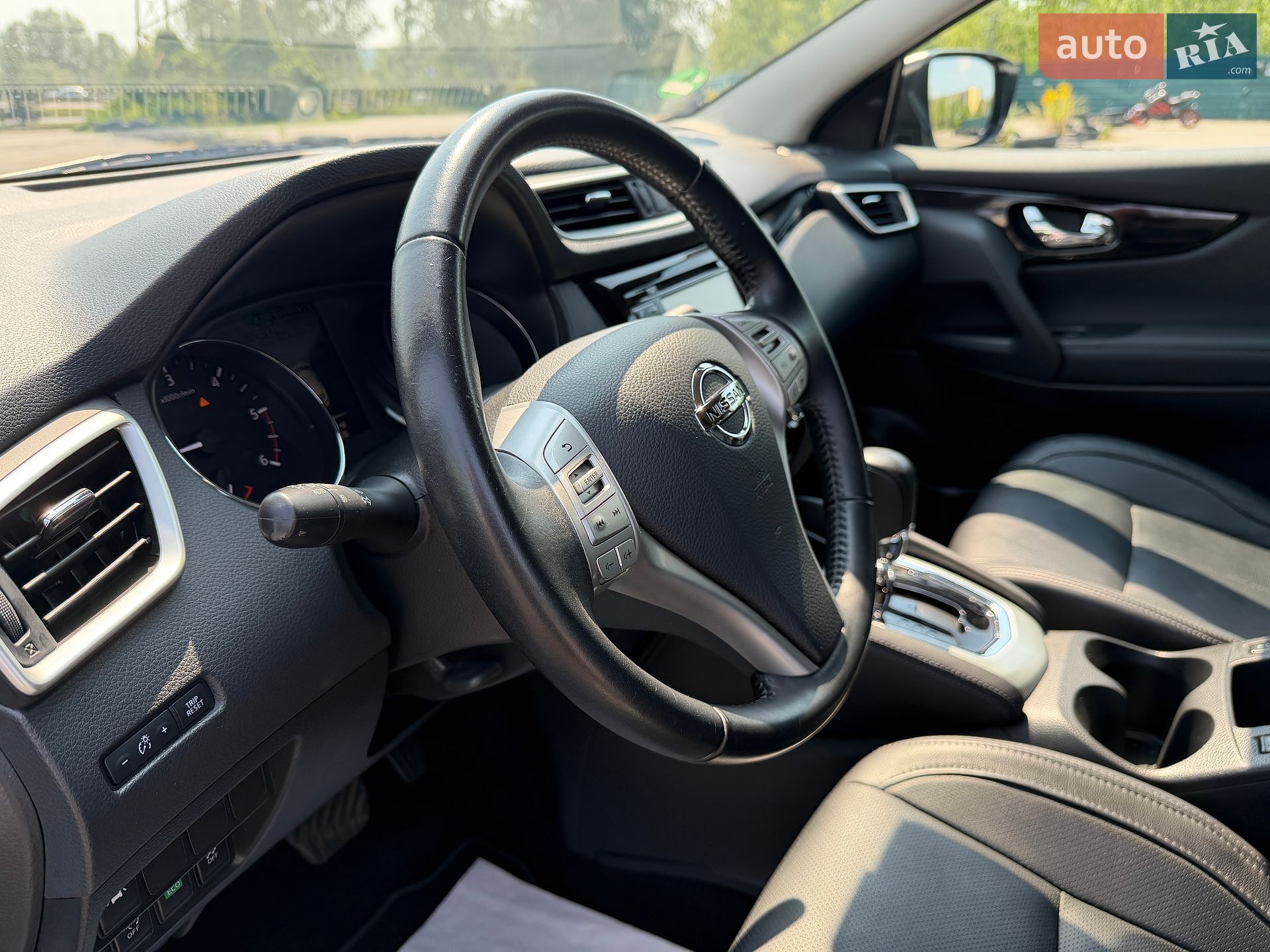 Nissan Qashqai 2016 VIN SJNFDAJ11U1829193 фото оголошення 35 з 141
